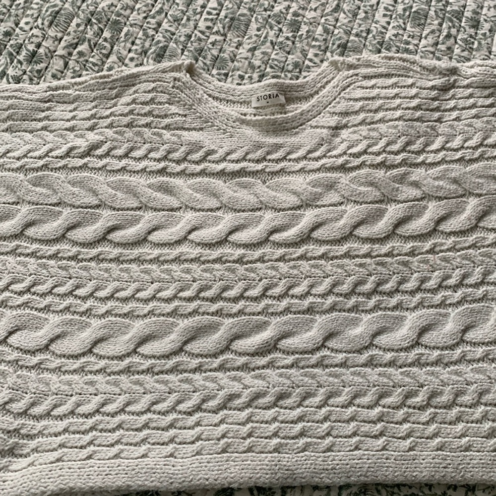 Stories cable knit cropped sweater